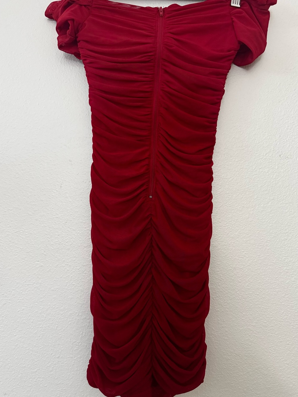 Windsor Crimson Ruched Off-Shoulder Mini Dress size XS - Picture 4 of 6